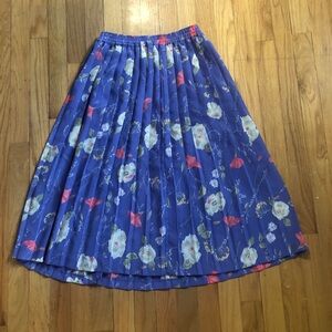 Alfredo Dunner Petite Small purple floral pleated maxi skirt spring time